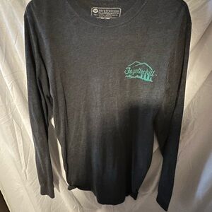 Size small comfy long sleeve shirt